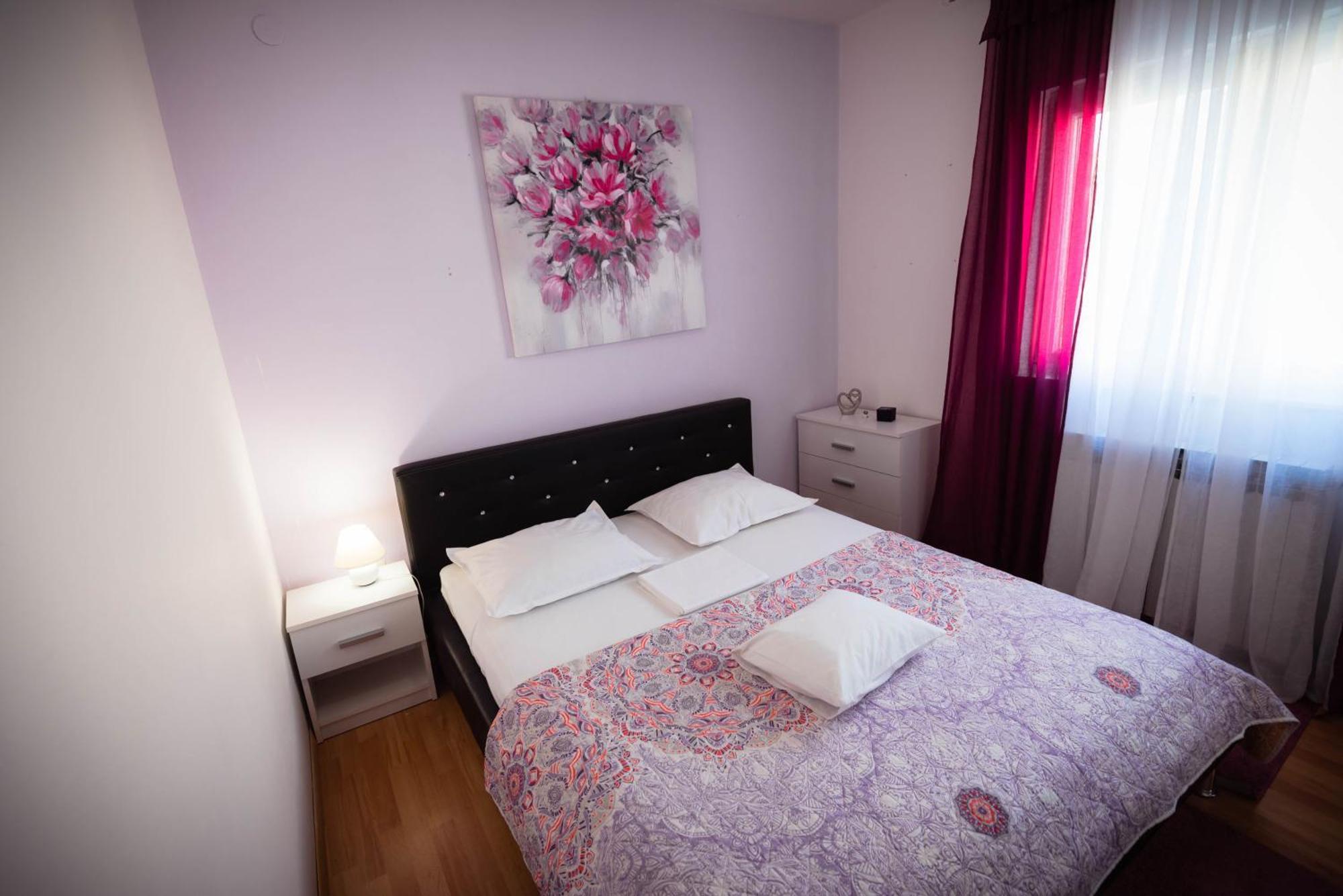 Apartmani Bare I Danica Grebastica Phòng bức ảnh